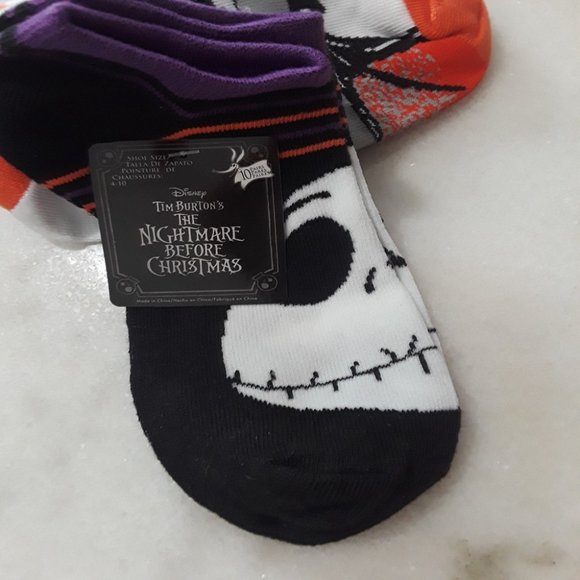 THE NIGHTMARE BEFORE CHRISTMAS WOMEN 3 PR SOCKS - Picture 2 of 4